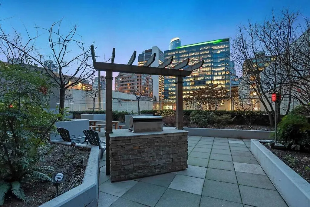 Beautiful Downtown Loft With Full Kitchen Lejlighed Vancouver Canada