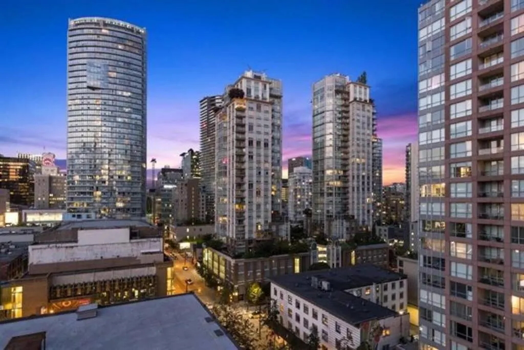 Beautiful Downtown Loft With Full Kitchen Lejlighed Vancouver Canada