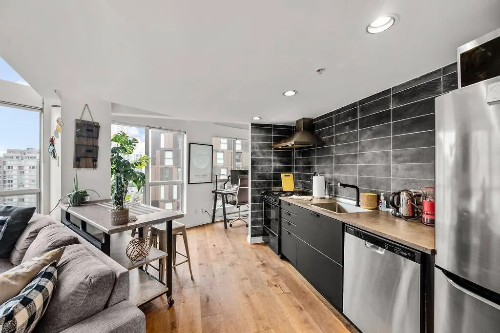 Beautiful Downtown Loft With Full Kitchen Lejlighed Vancouver