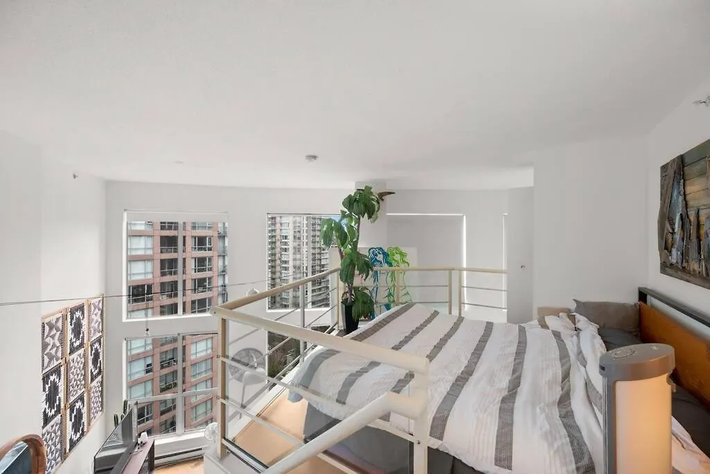 Beautiful Downtown Loft With Full Kitchen Lejlighed Vancouver