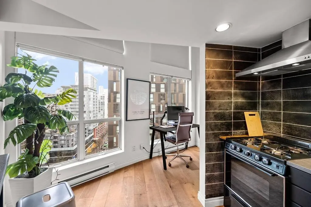 Beautiful Downtown Loft With Full Kitchen Lejlighed Vancouver Canada
